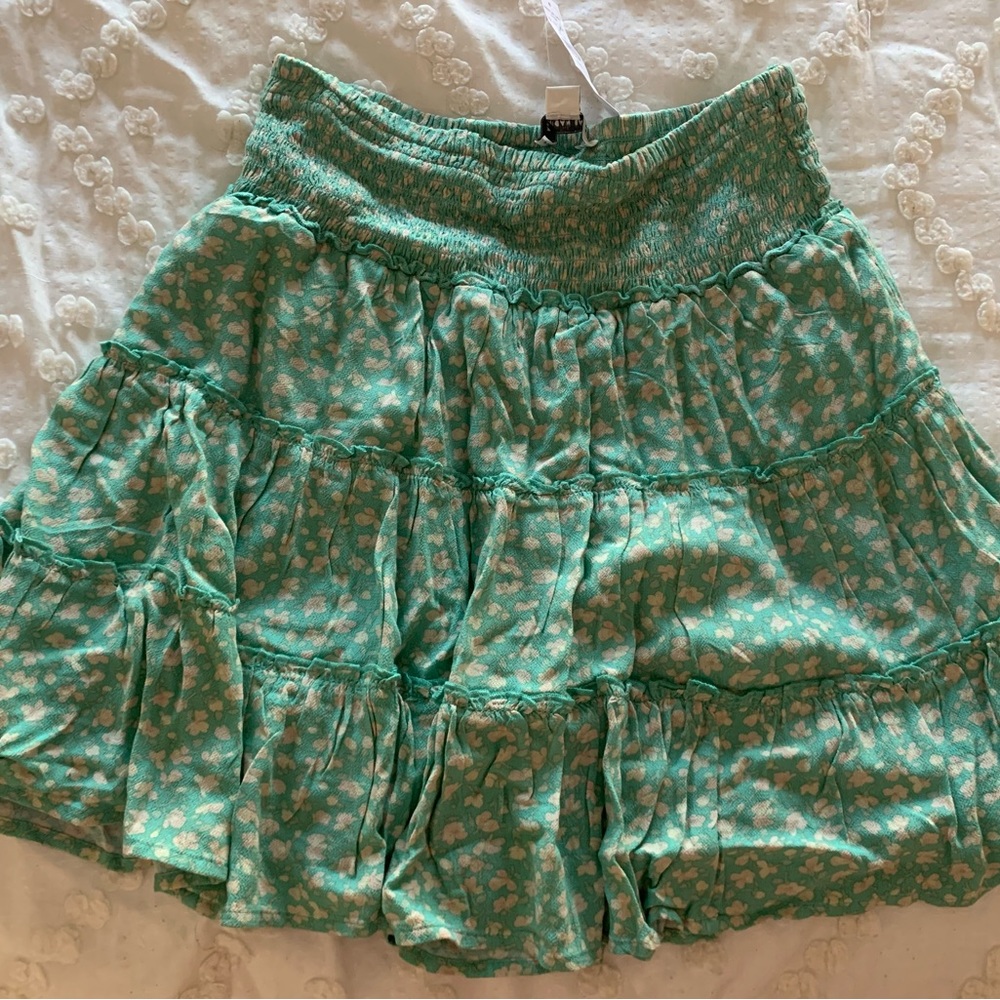 NWT American Eagle Outfitters AEO skirt XS Green Floral